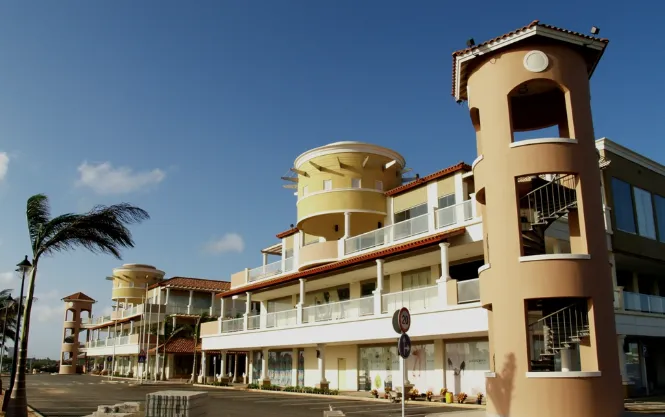 Palm Beach Plaza mall