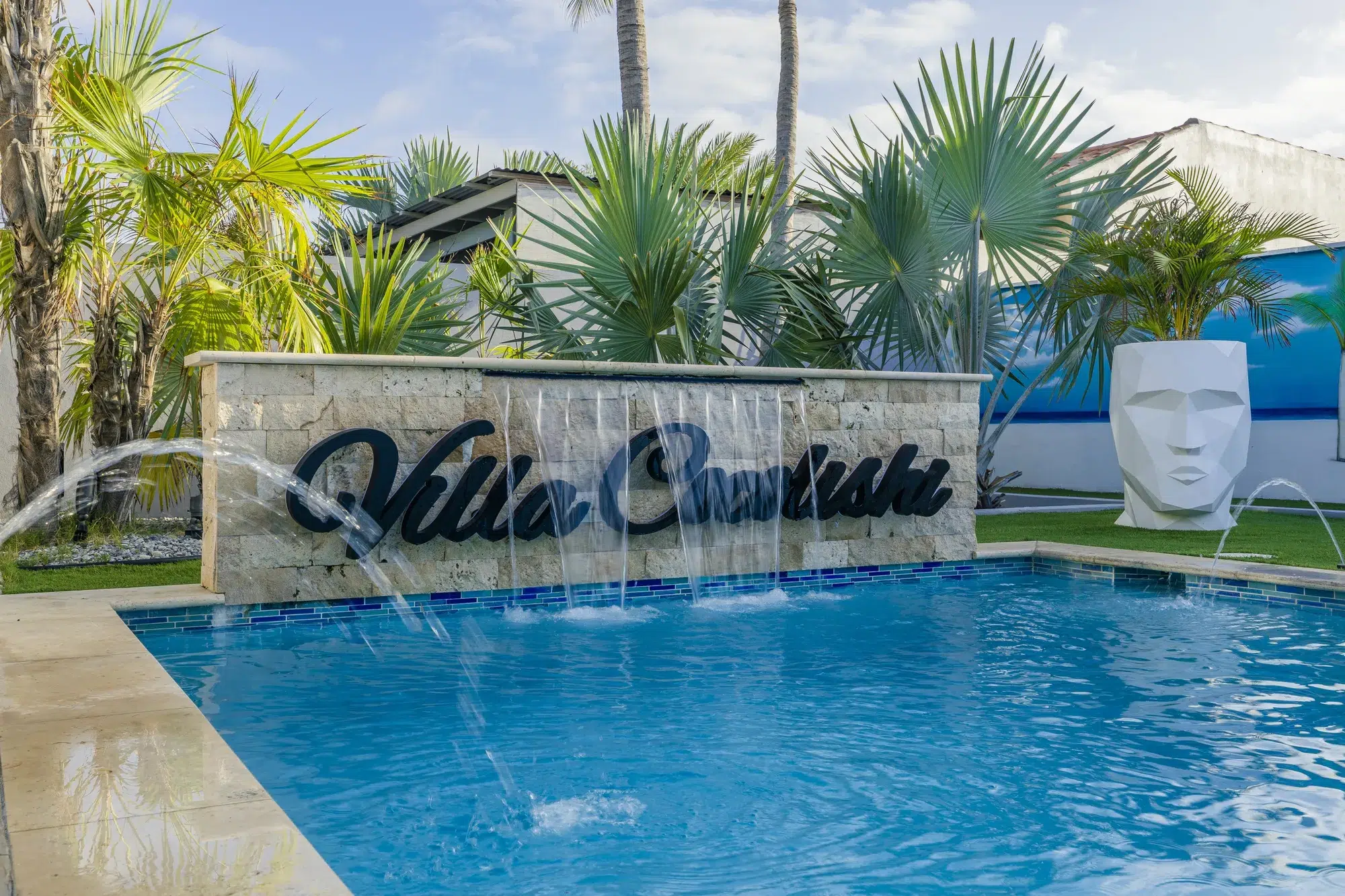 Welcome to Villa Cocolishi Welcome to Villa Cocolishi